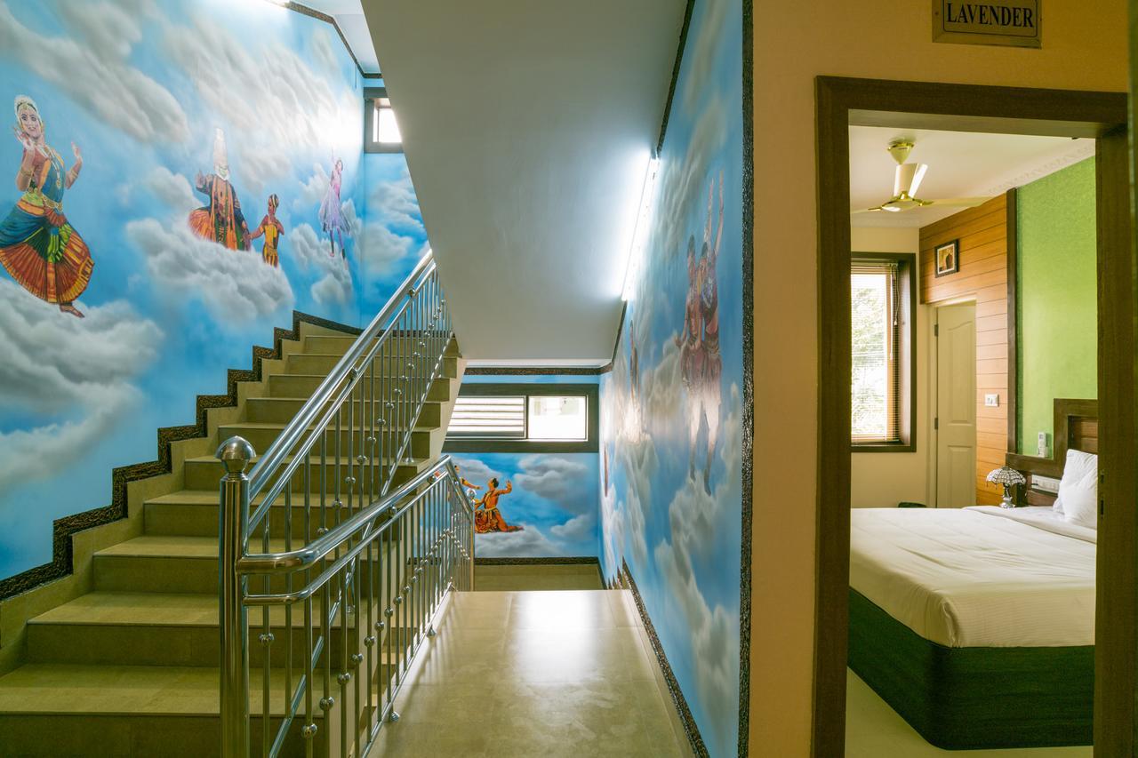 Blue Bell Cochin Airport Hotel Nedumbassery Εξωτερικό φωτογραφία